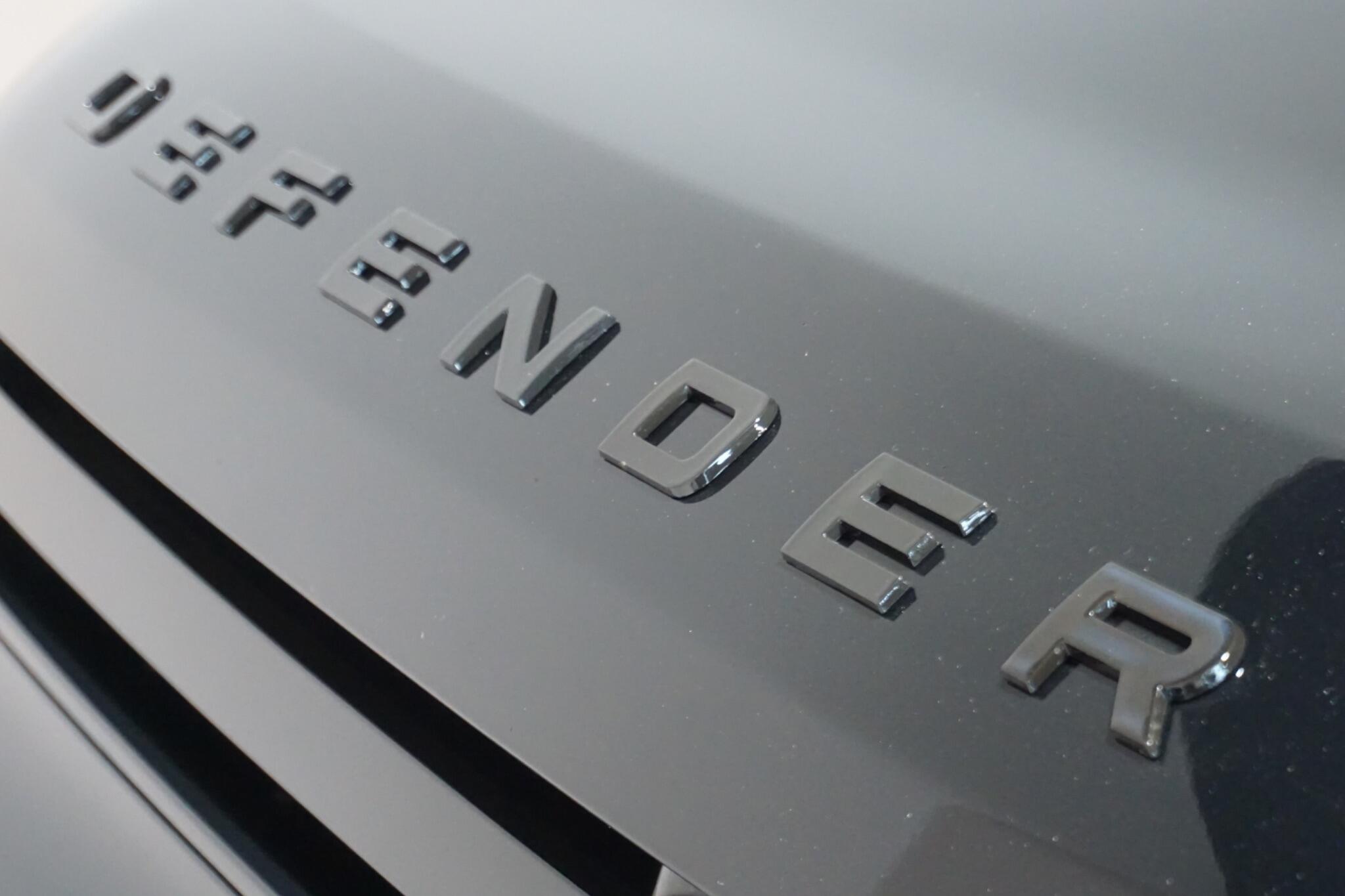 Land Rover Defender 110 3.0 D300 MHEV X-Dynamic HSE Hard Top SUV 5dr Diesel Auto 4WD MWB Euro 6 (s/s) (300 ps)